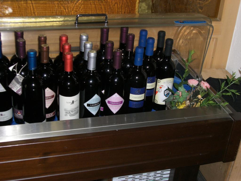 Gasthaus St. Valentin Кьюза Экстерьер фото